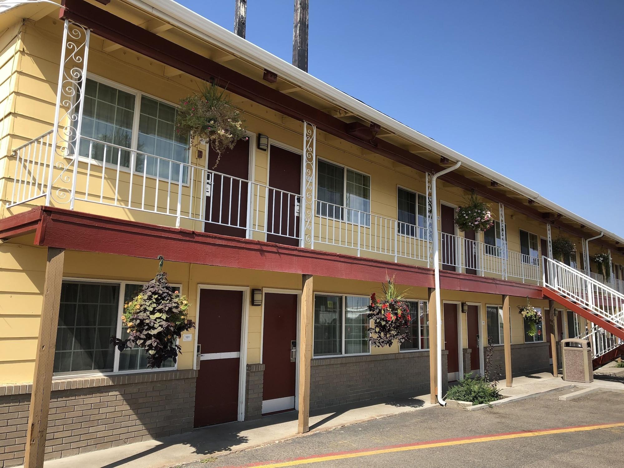 Motel Super 8 By Wyndham Ontario Extérieur photo