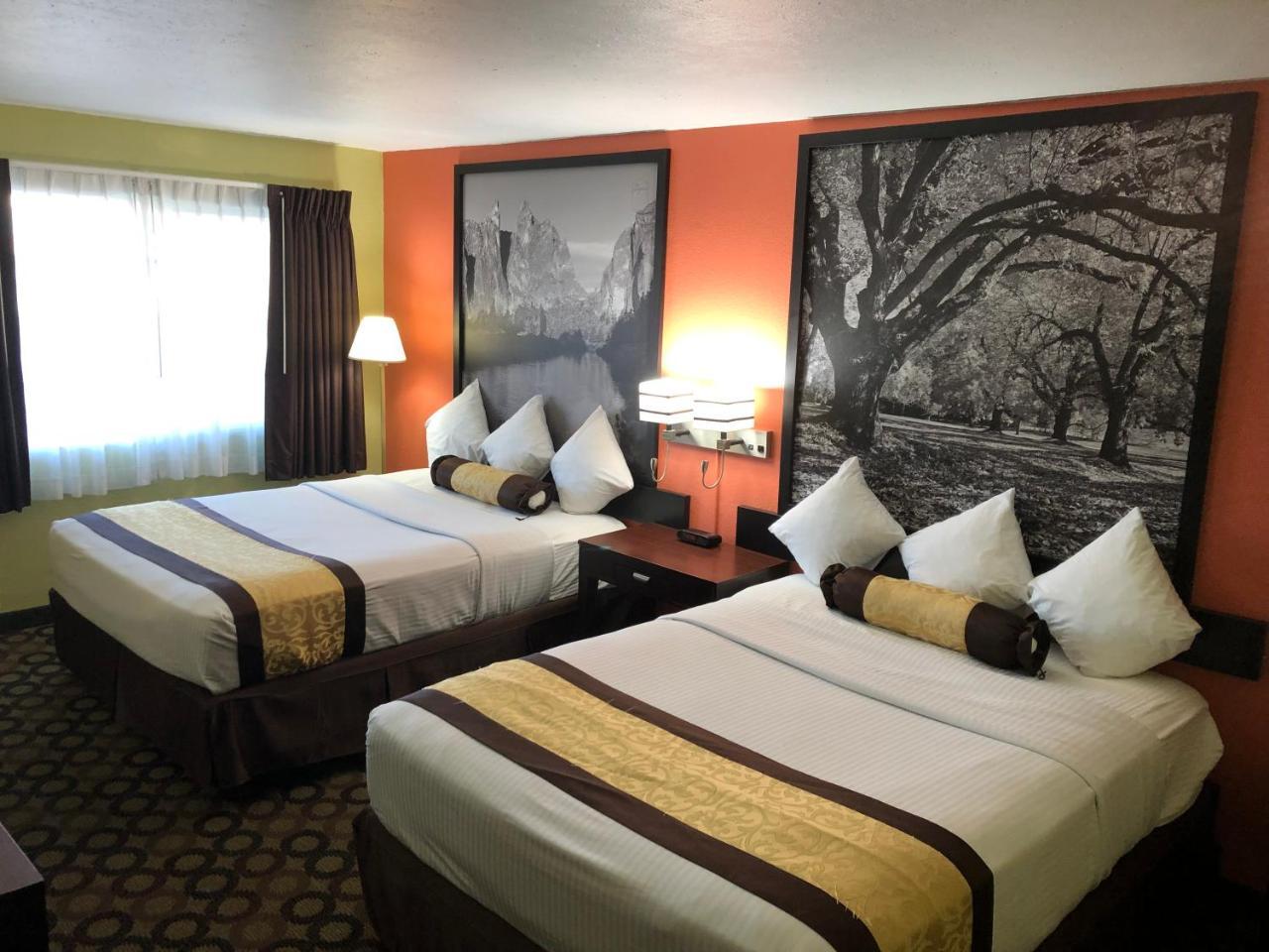 Motel Super 8 By Wyndham Ontario Extérieur photo